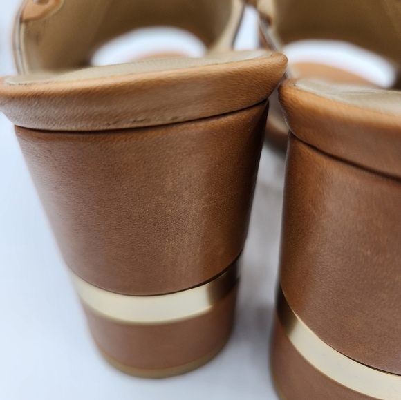 Stuart Weitzman Maxwell Midheel Kidskin sandal - Picture 11 of 14